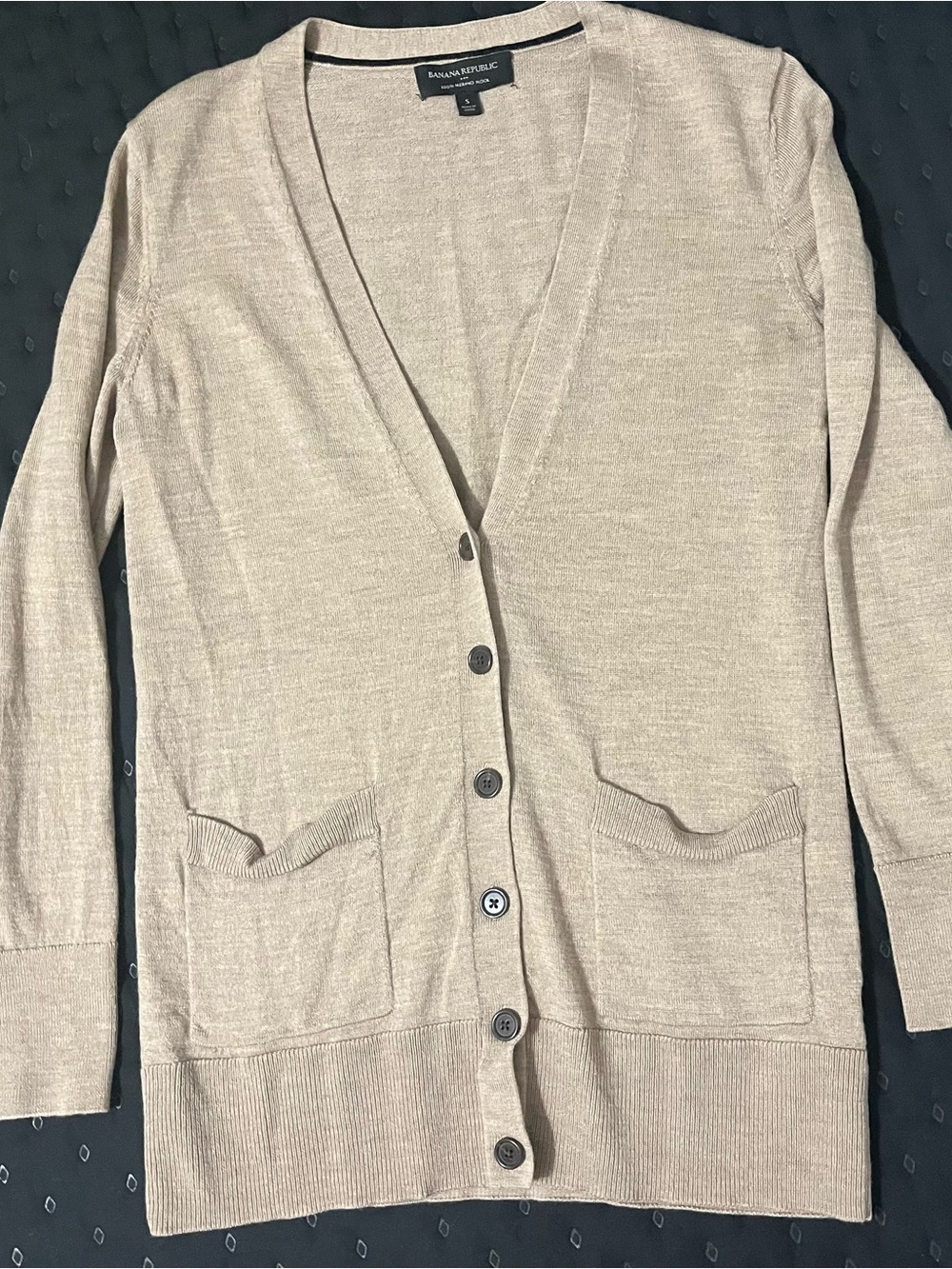 Banana Republic Women's Beige Button-Up V-Neck Cardigan